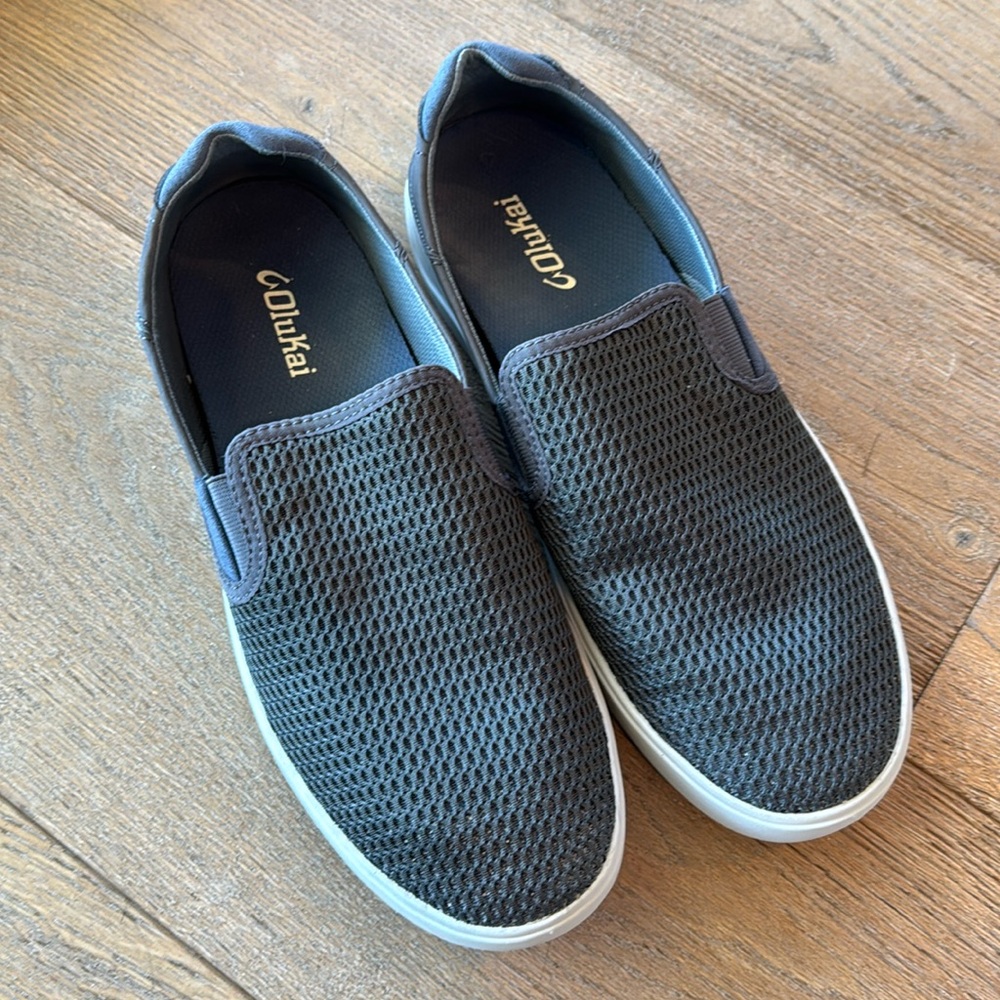 Olukai Lae‘ahi Slip On’s Size 10. Worn 1 Time For A Beach Wedding. Like New.